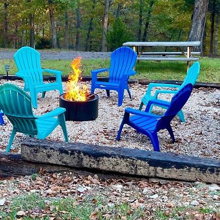 Secluded 2 Story Cabin Pool Wifi Smart Tvs Eureka Springs Eksteriør bilde