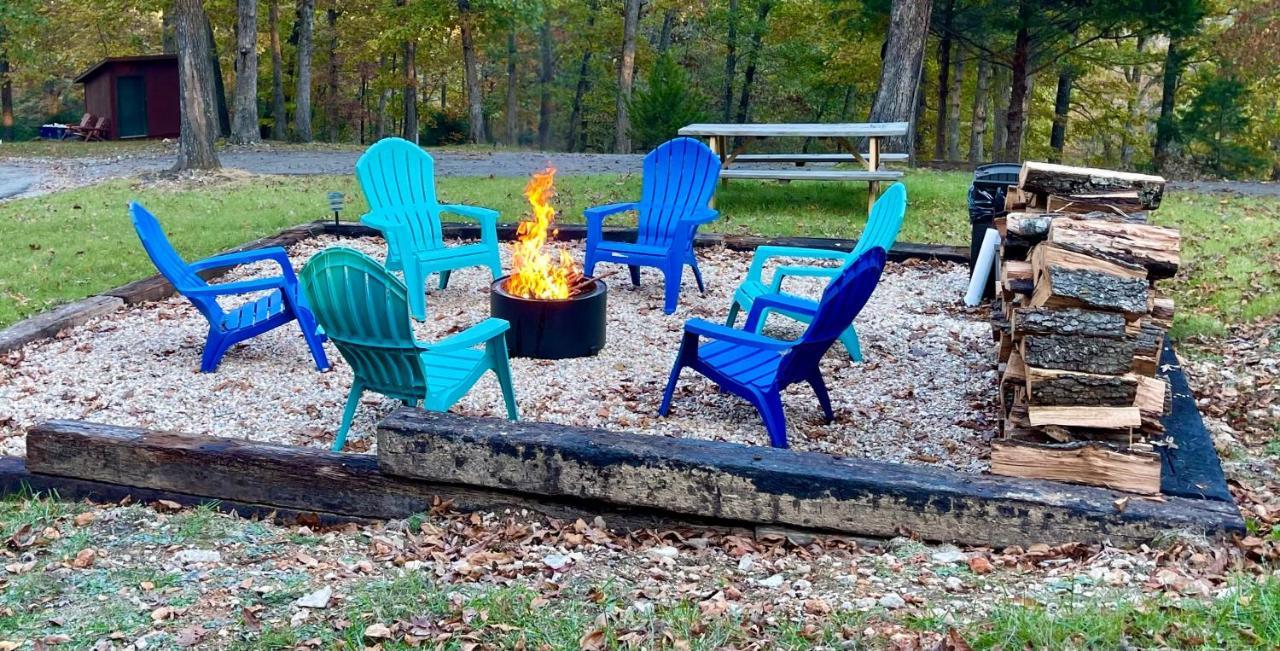 Secluded 2 Story Cabin Pool Wifi Smart Tvs Eureka Springs Eksteriør bilde